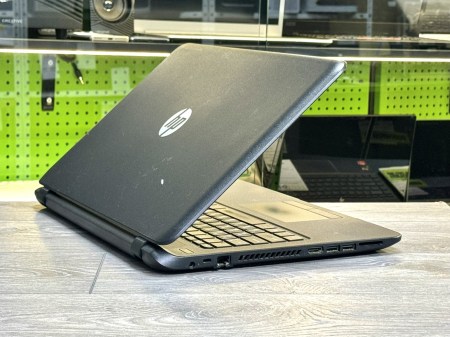 HP 15-f024wm 4